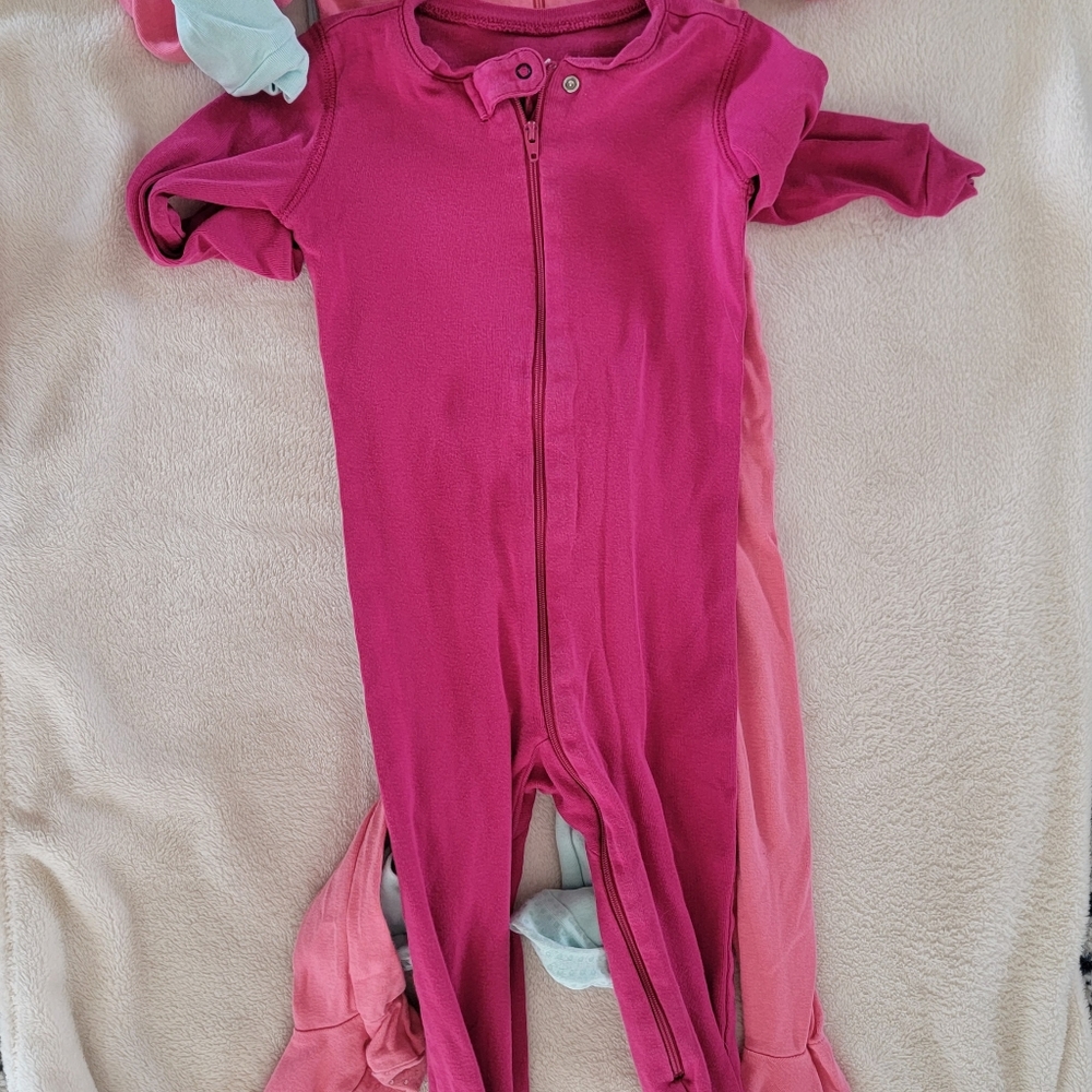 Set of 3 Primary long sleeve footed PJs size 3